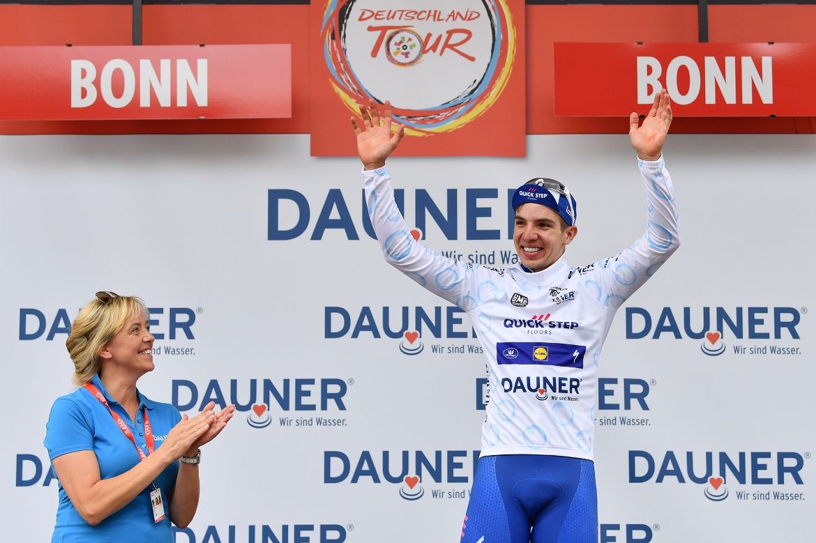 Alvaro Hodeg (Quick-Step Floors) in the best young rider's jersey
