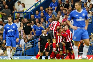 Southampton celebrates after Captain James Beattie scored a early goal against Chelsea during Premiership football match at Stamford Bridge in London 28 August 2004.
