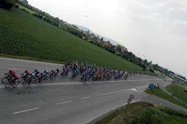 Riders pass through some fertile-looking farmland during stage 15