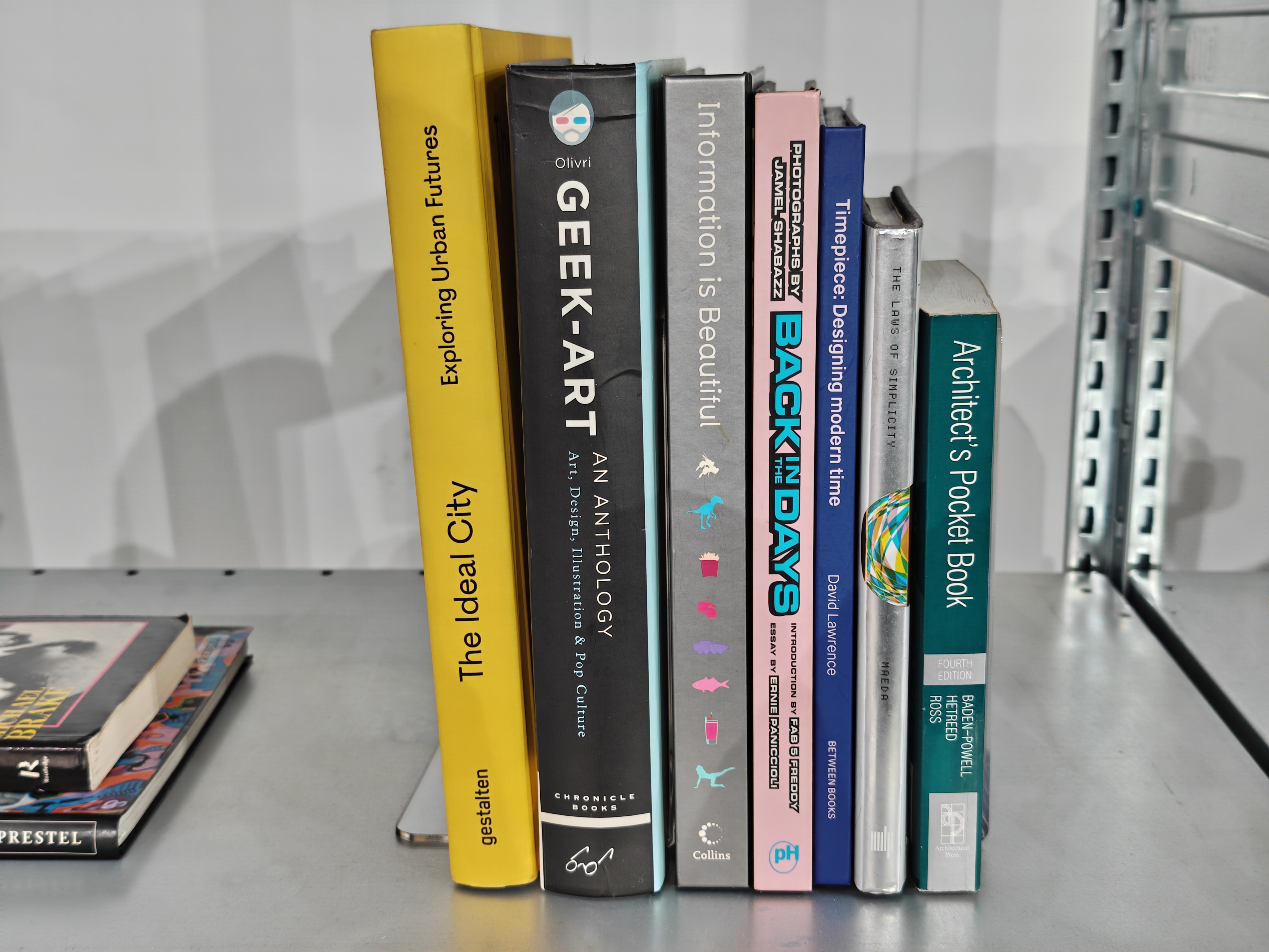 Tech design and old retro tech