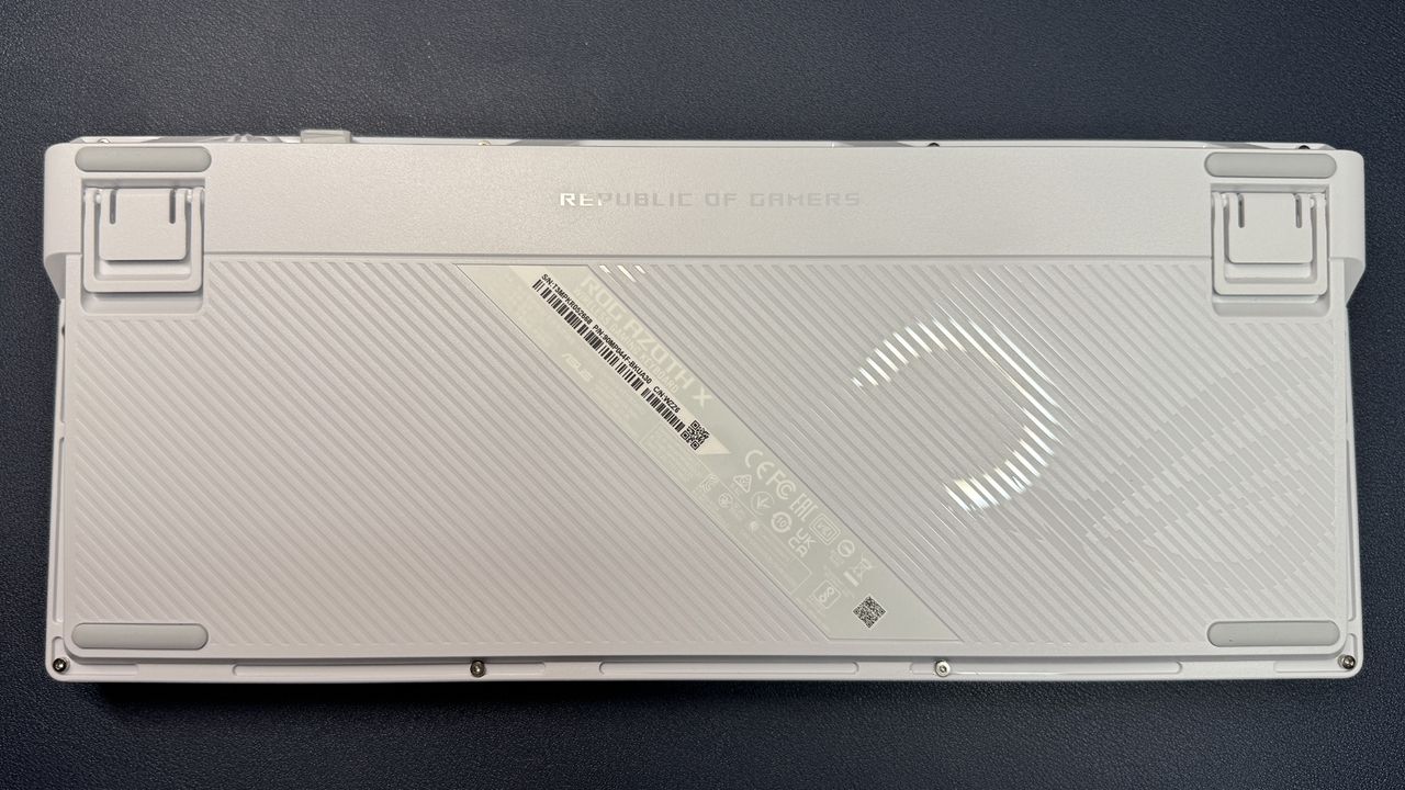 Asus ROG Azoth X
