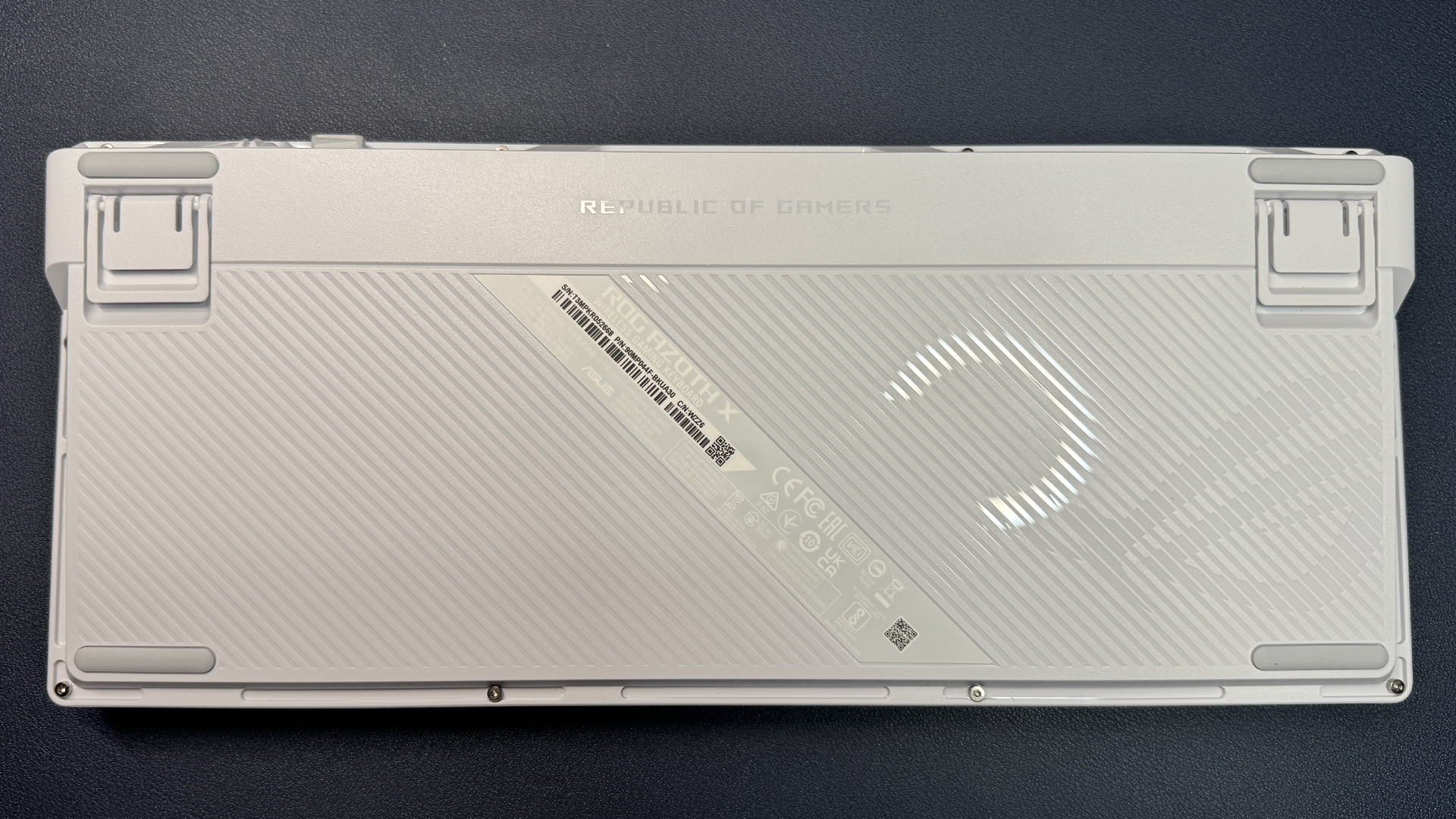 Asus ROG Azoth X