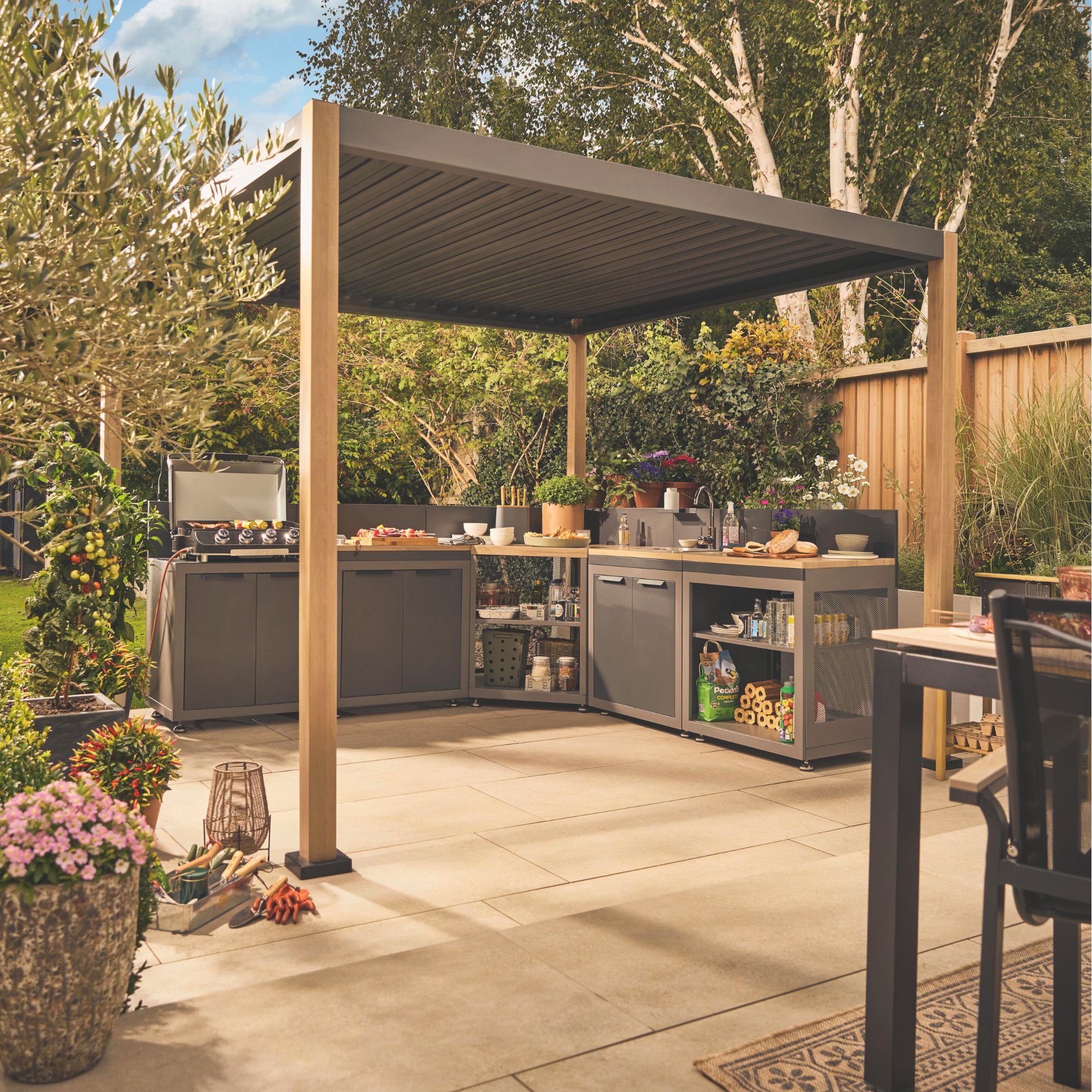 B&amp;amp;Q Cucino Bioclimatic Pergola