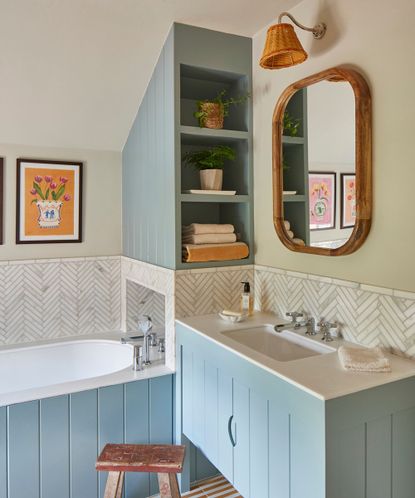 10 small en suite bathroom ideas. Stylish solutions for a small space ...