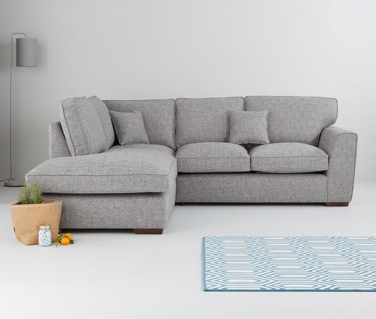 Sofa deal Very.co.uk have a whopping £900 off this chic corner sofa