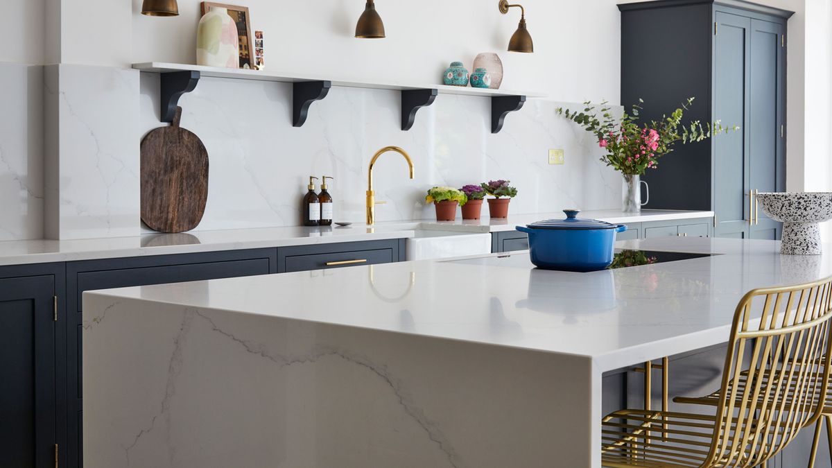 Kitchen island costs How to save money on this design feature