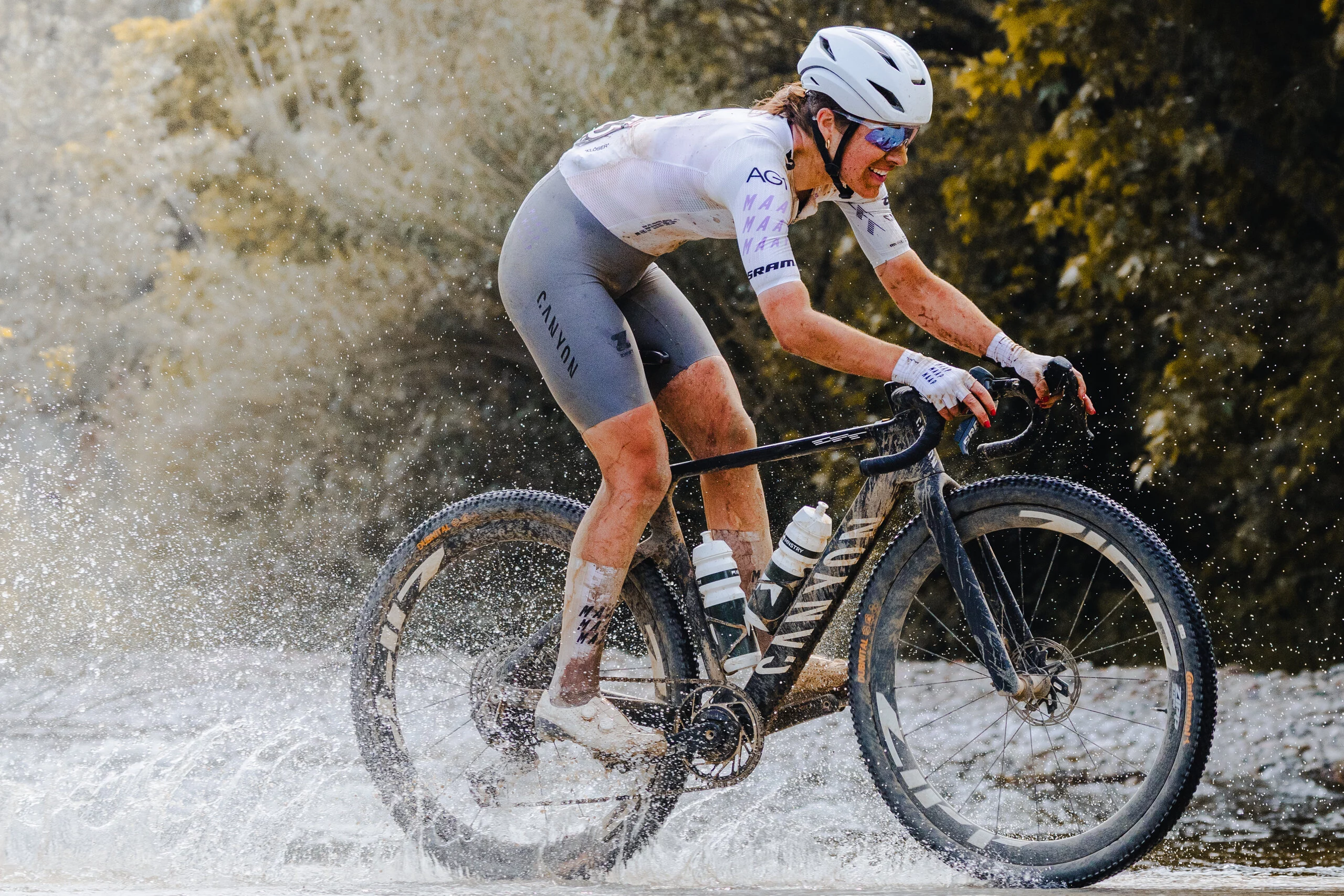 UCI Gravel World Series: Romy Kasper and Tobias M&oslash;rch Kongstad win elite races at Falling Leaves in Finland