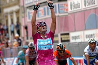 Wrapping up a victorious 2007 Giro
