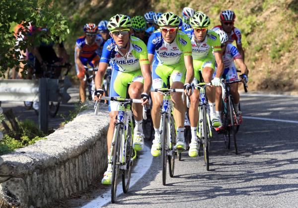 Sylvester Szmyd (Liquigas-Cannondale) leads Ivan Basso.
