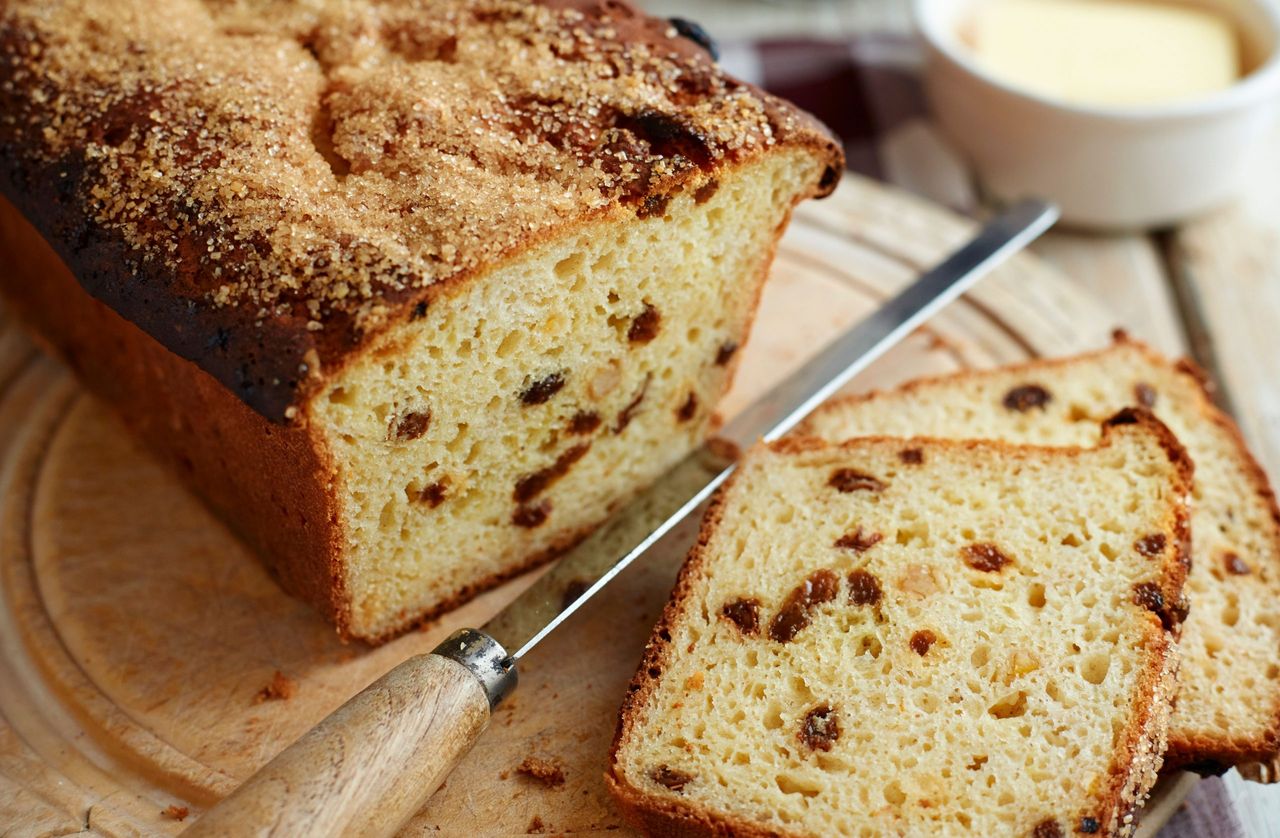 Hot cross bun loaf