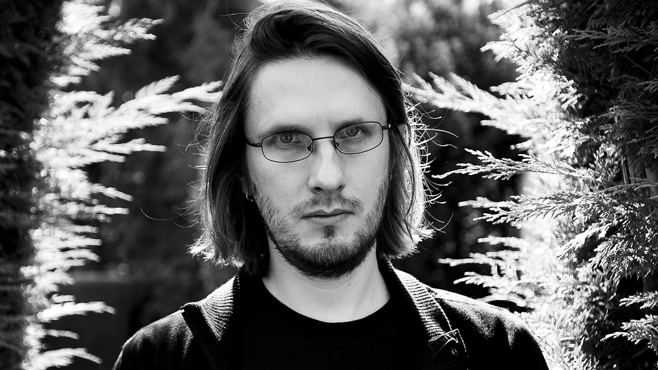 HEMEL HEMPSTEAD, UNITED KINGDOM - SEPTEMBER 11: Steven Wilson of Porcupine Tree poses for a portrait session on September 11th 2009 in Hemel Hempstead, Hertfordshire, UK. (Photo by Naki/Redferns)