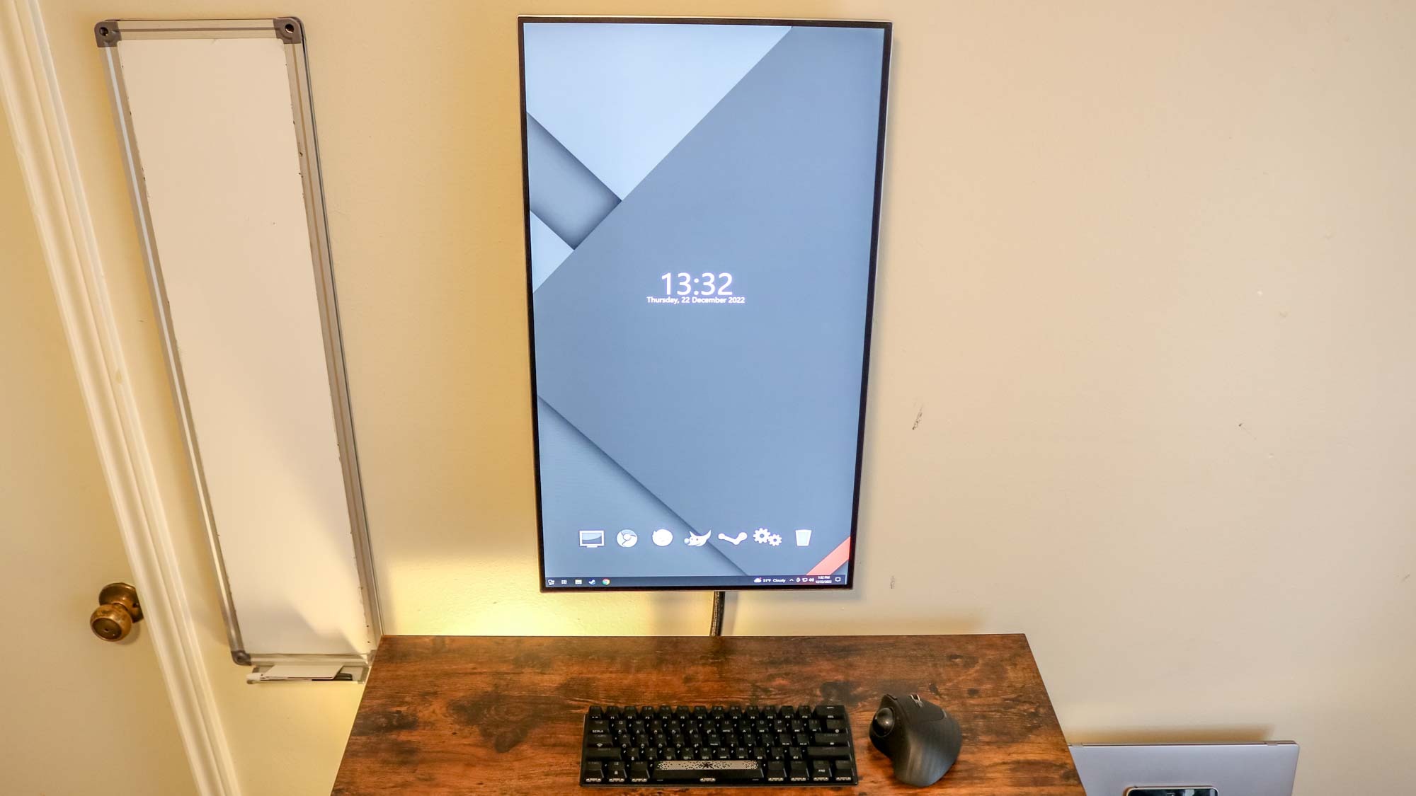How To Tell If A Computer Monitor Can Be Mounted