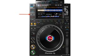 Pioneer CDJ 3000 with a red arrow pointing at the autocue button