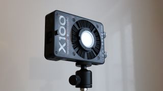 Zhiyun MOLUS X100 LED COB video light