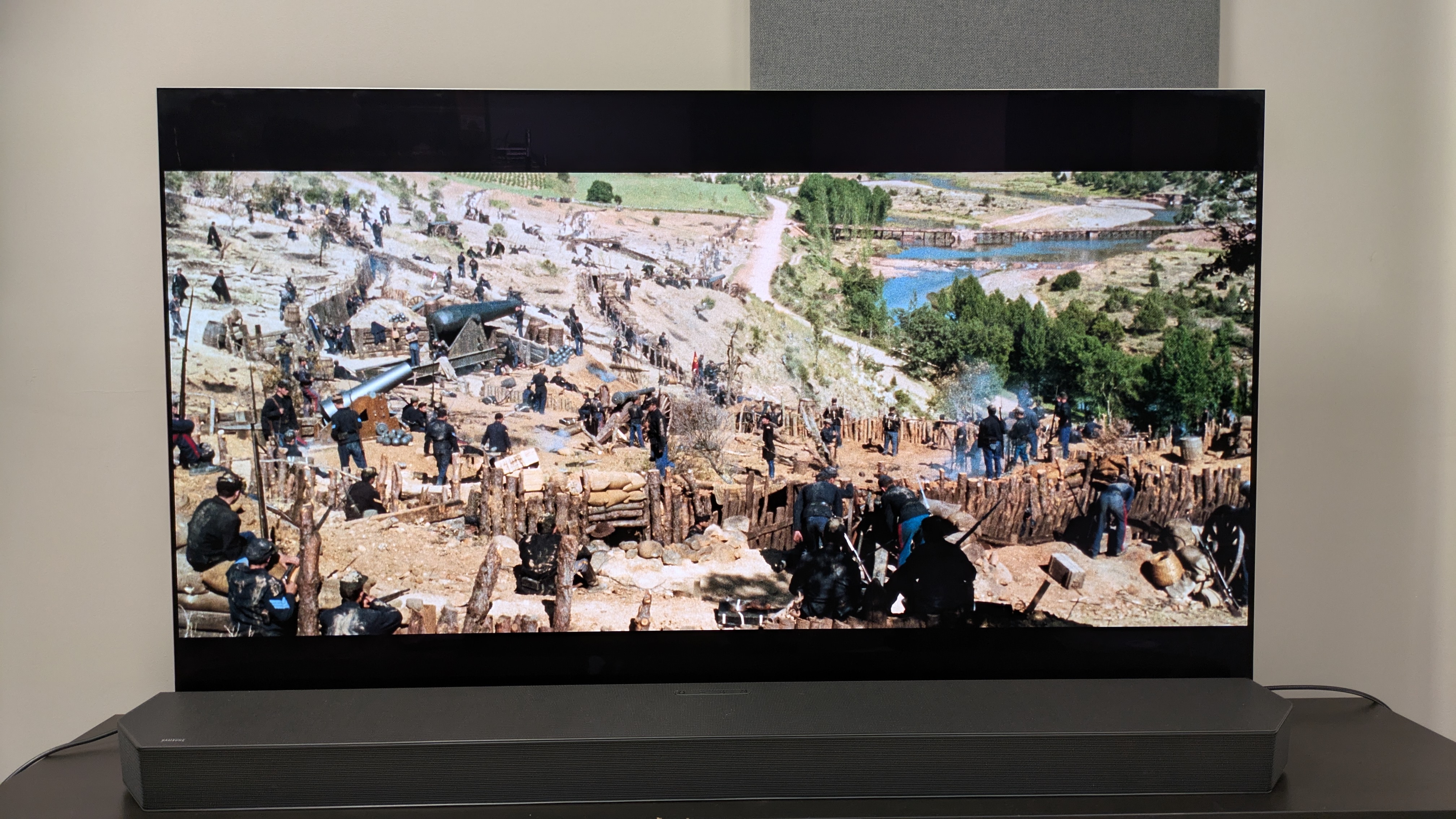The Good, the Bad & the Ugly 4K Blu-ray showing battlefield on screen