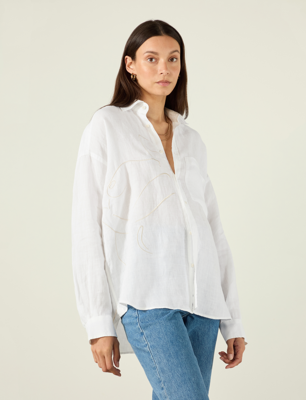 The Weekend: Linen, White X Alexandria Coe