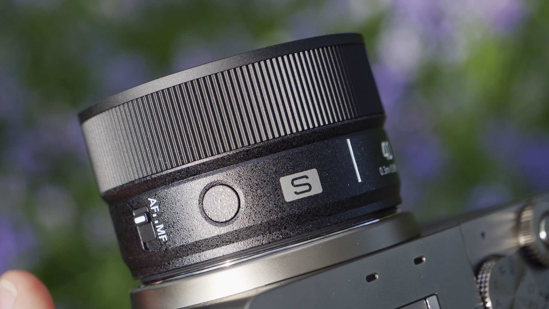 Closeup of the Panasonic Lumix S 40mm F2 lens's controls