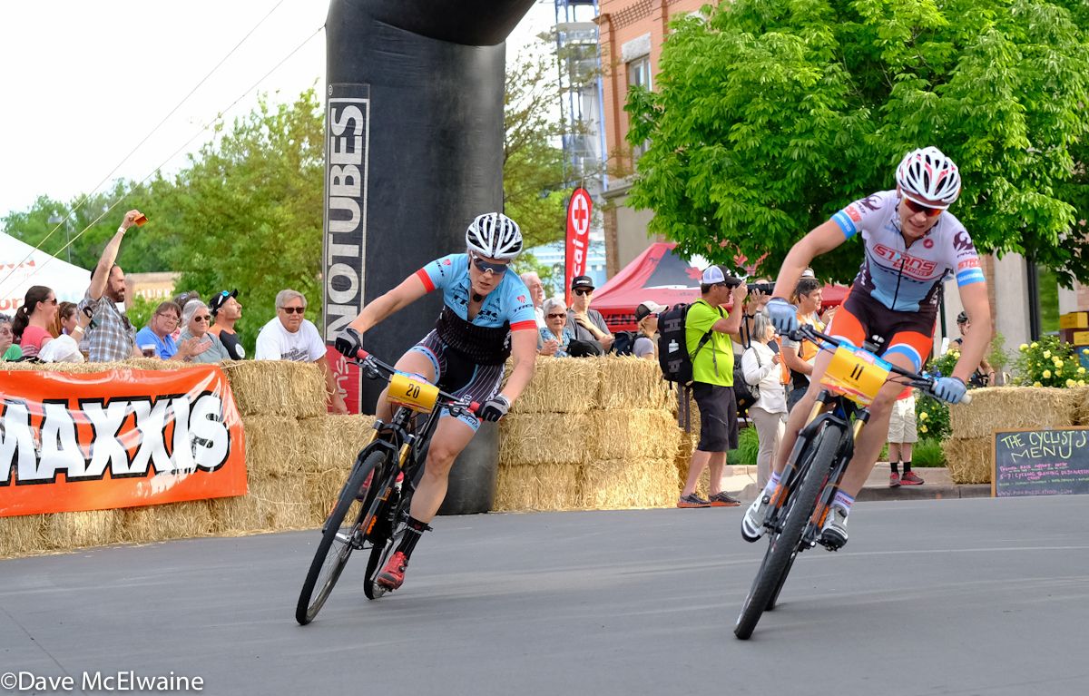 Rose Grant (Stans NoTubes) seemed destined to battle Katie Compton (Trek) for the win tonight.