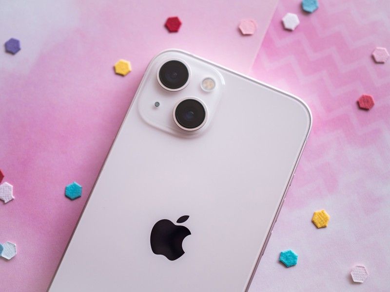 iPhone 13