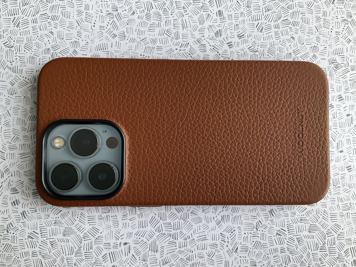 Woolnut Leather Case For Iphone With Magsafe Lifestyle Cognac Flat Lay