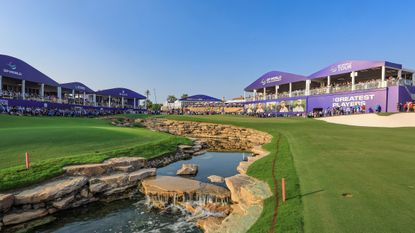 The 18th at Jumeirah Golf Estates during the DP World Tour Championship