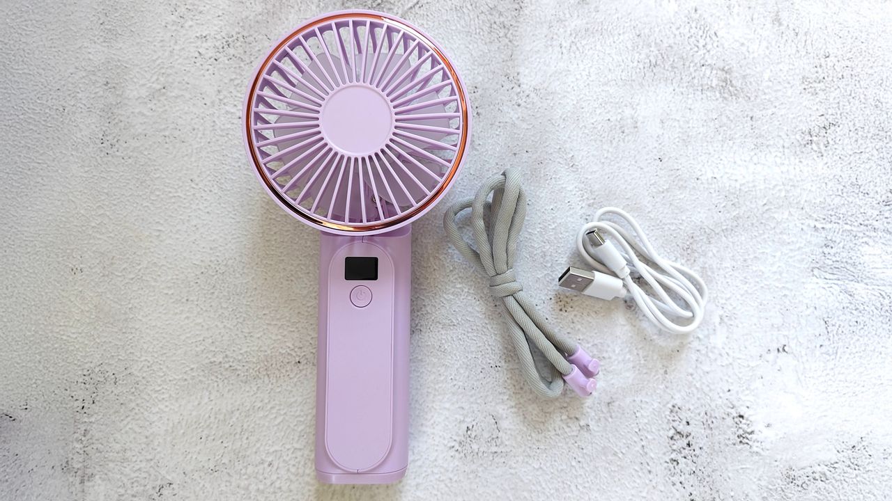 Tunise fan with accessories