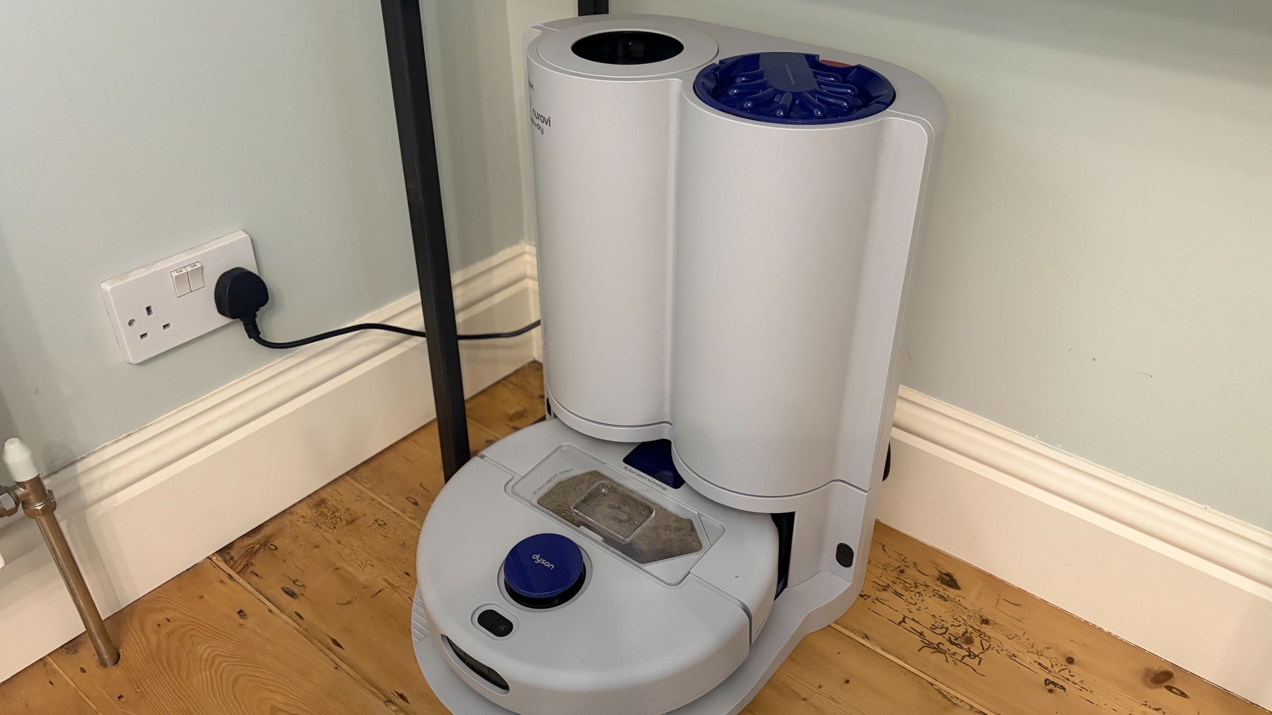 Dyson R2 Nurovi