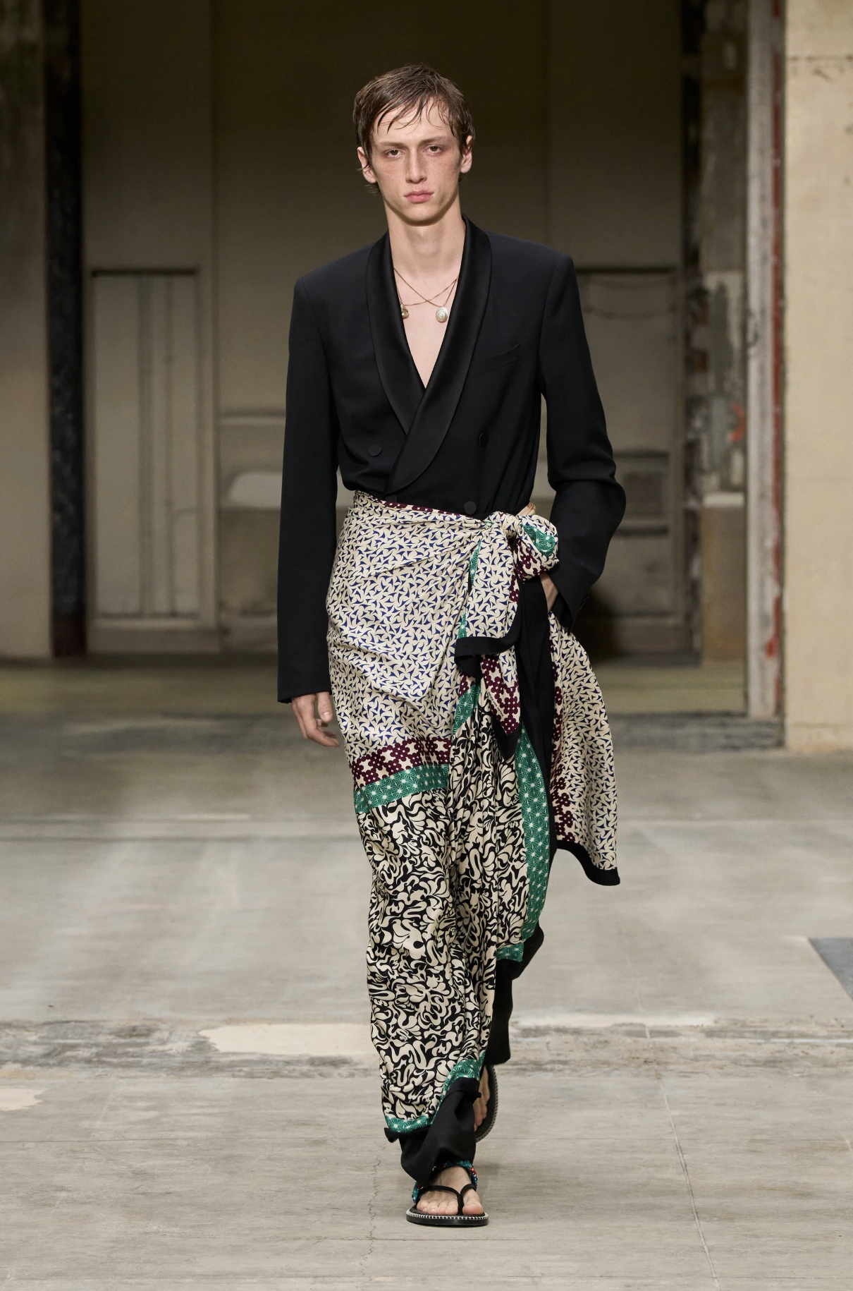 Dries Van Noten ss26 menswear runway