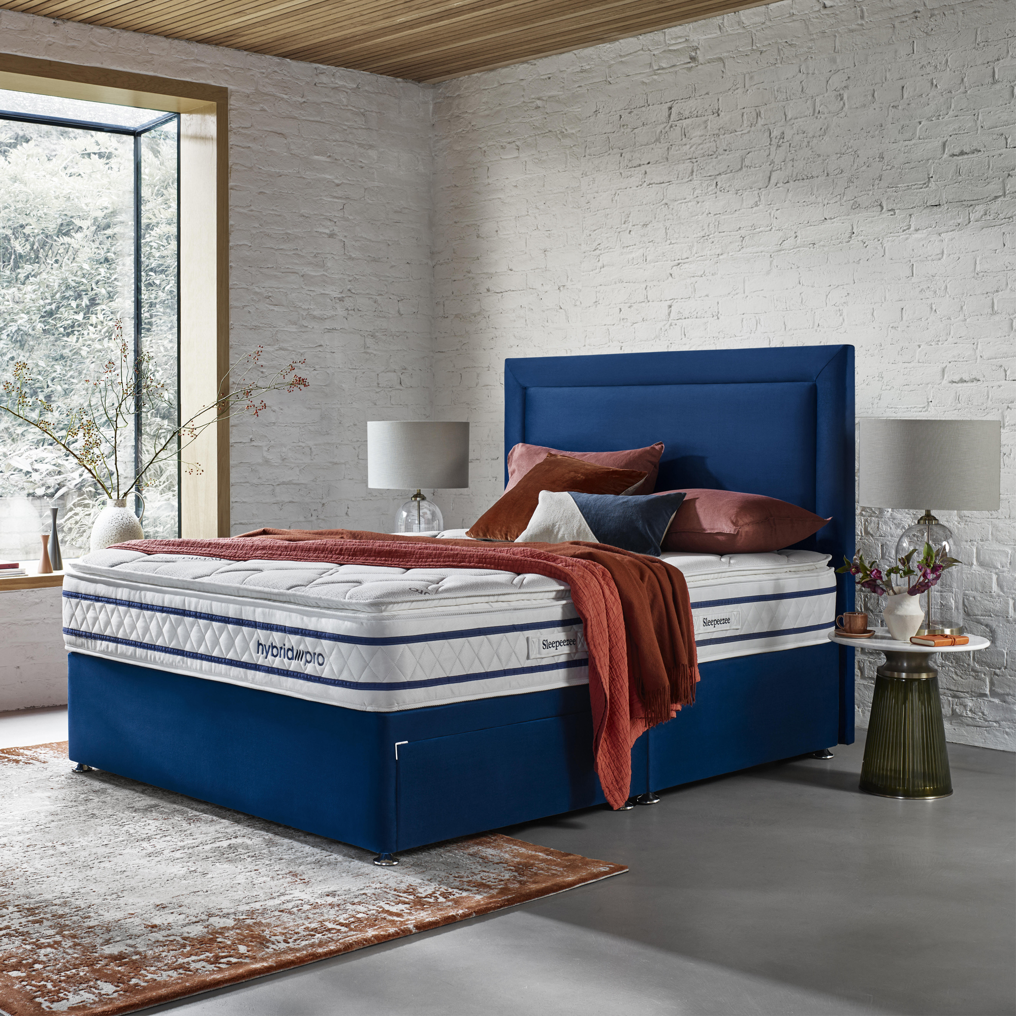 Furniture Village Sleepeezee Hybrid Pro 2300