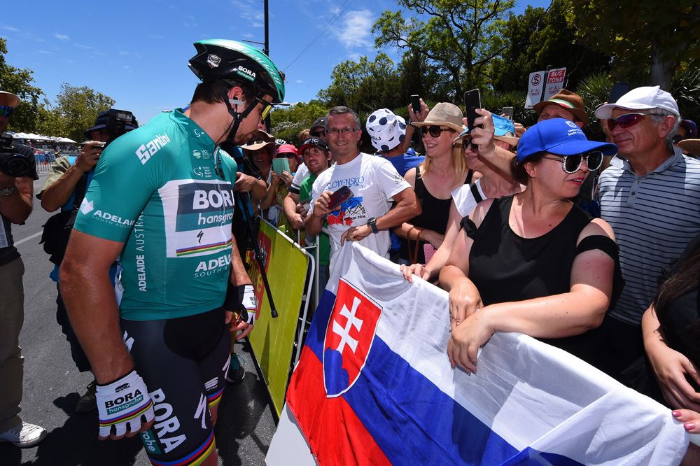 Peter Sagan meets some Slovakian fans