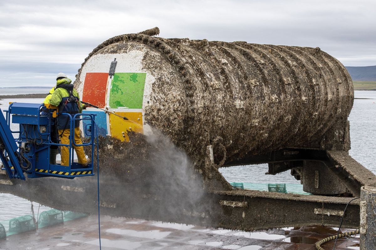 Microsoft Undersea Datacenter