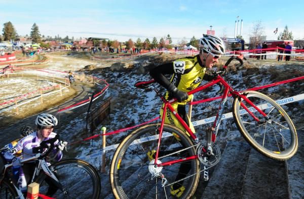 Brady Kappius (U. Colorado Boulder) leading the race at the steps.