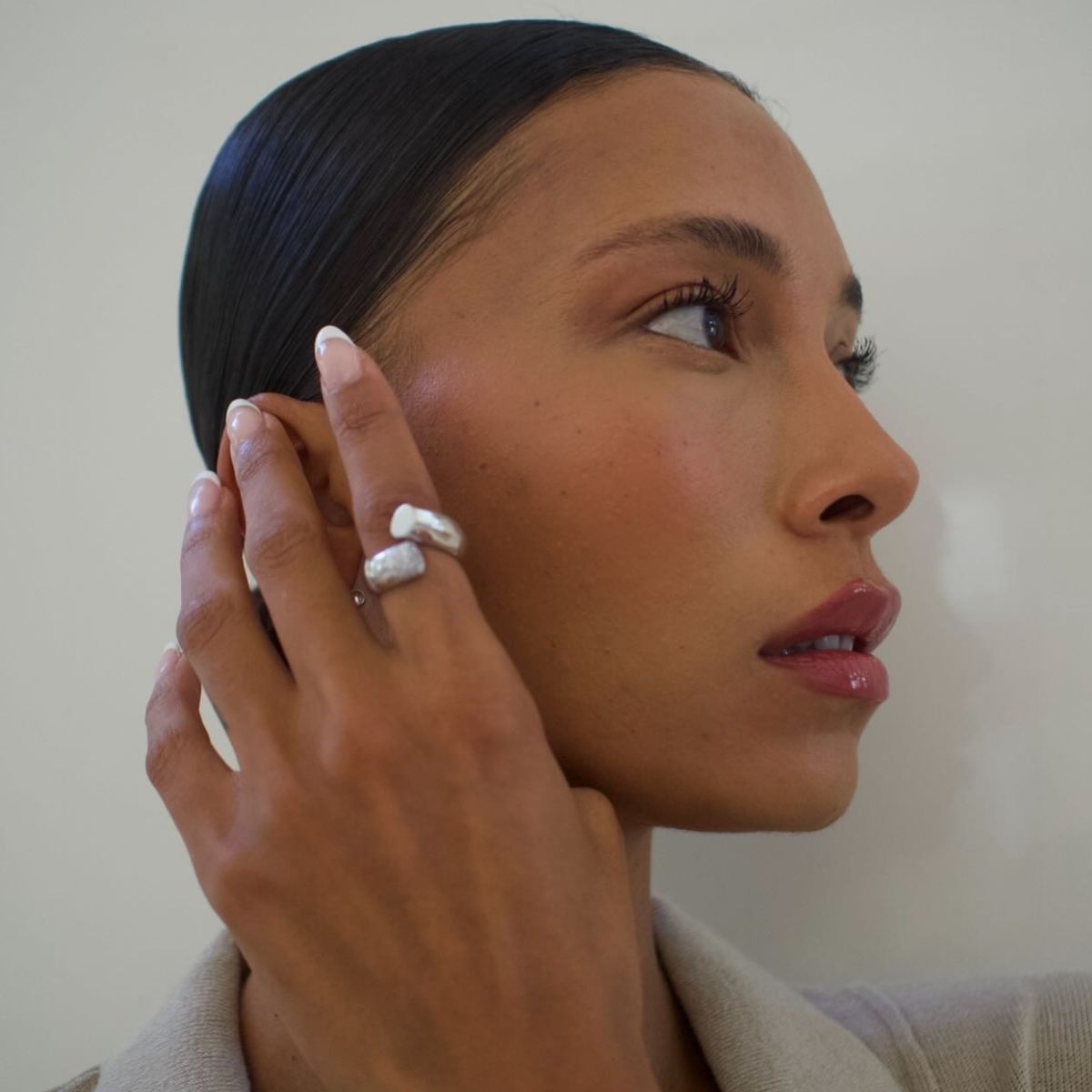 From Glass Nails to Blurred Lips, These Are the 6 Beauty Trends Defining 2026