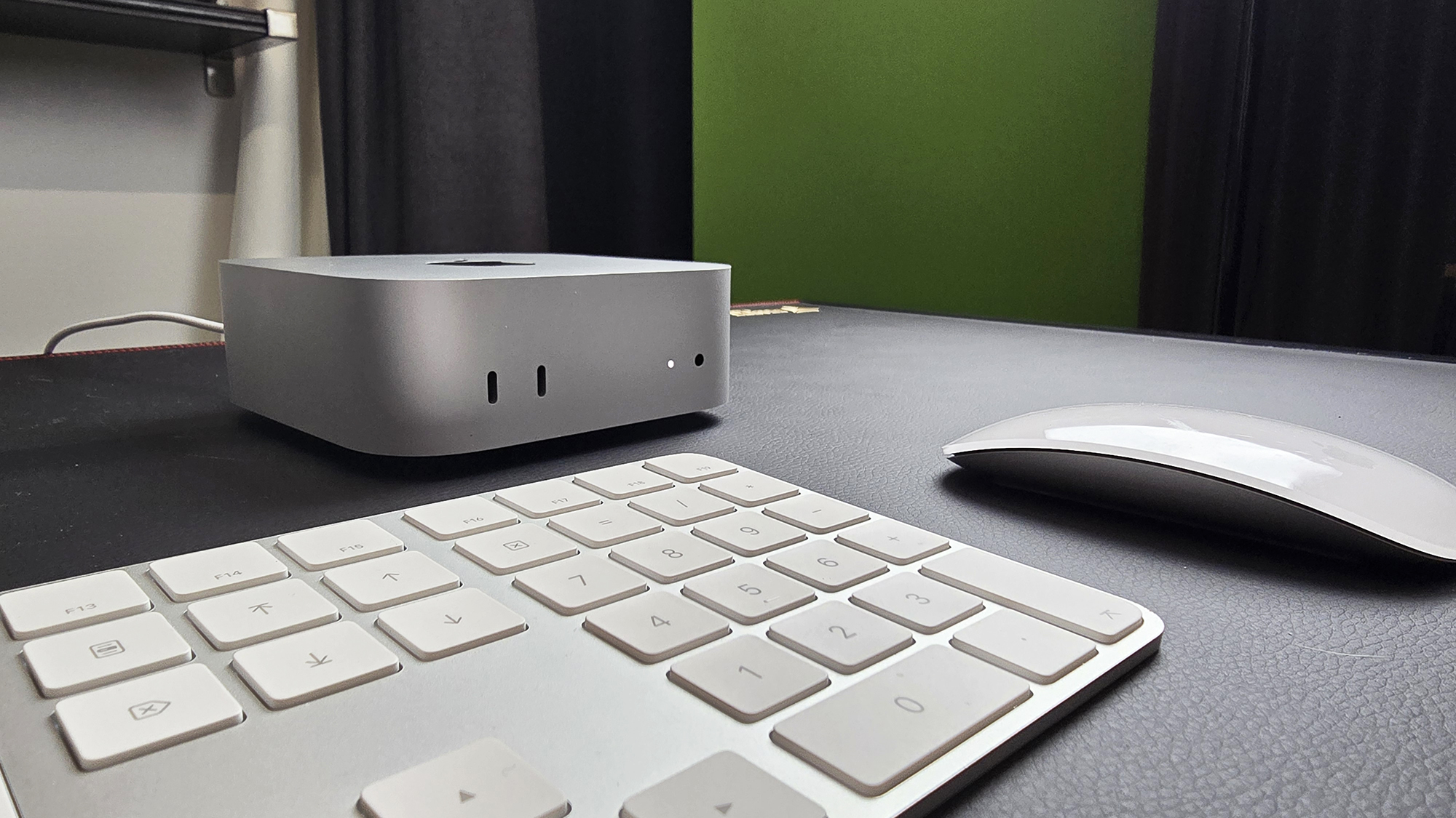 Apple Mac mini (M4، 2024)