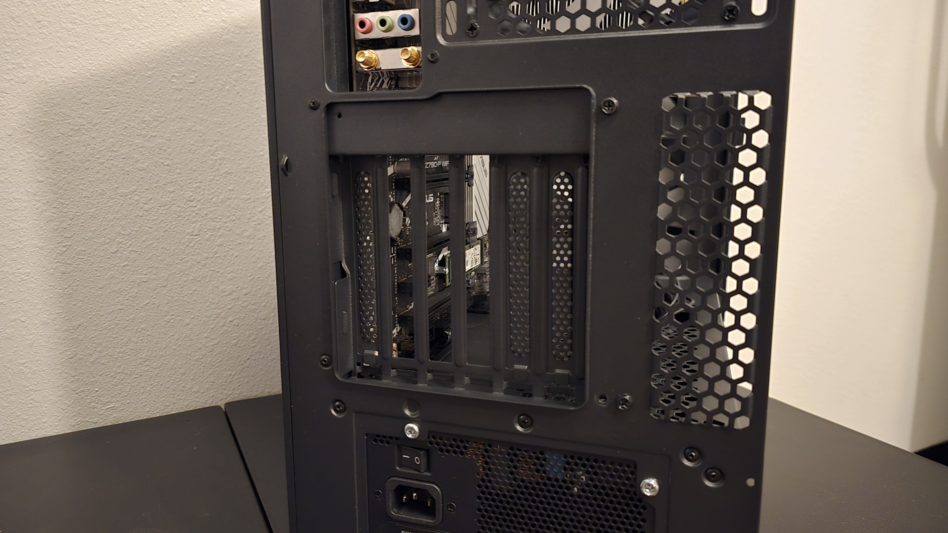 Cougar Airface Eco Case
