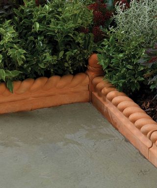 ropetop garden edging from paving direct