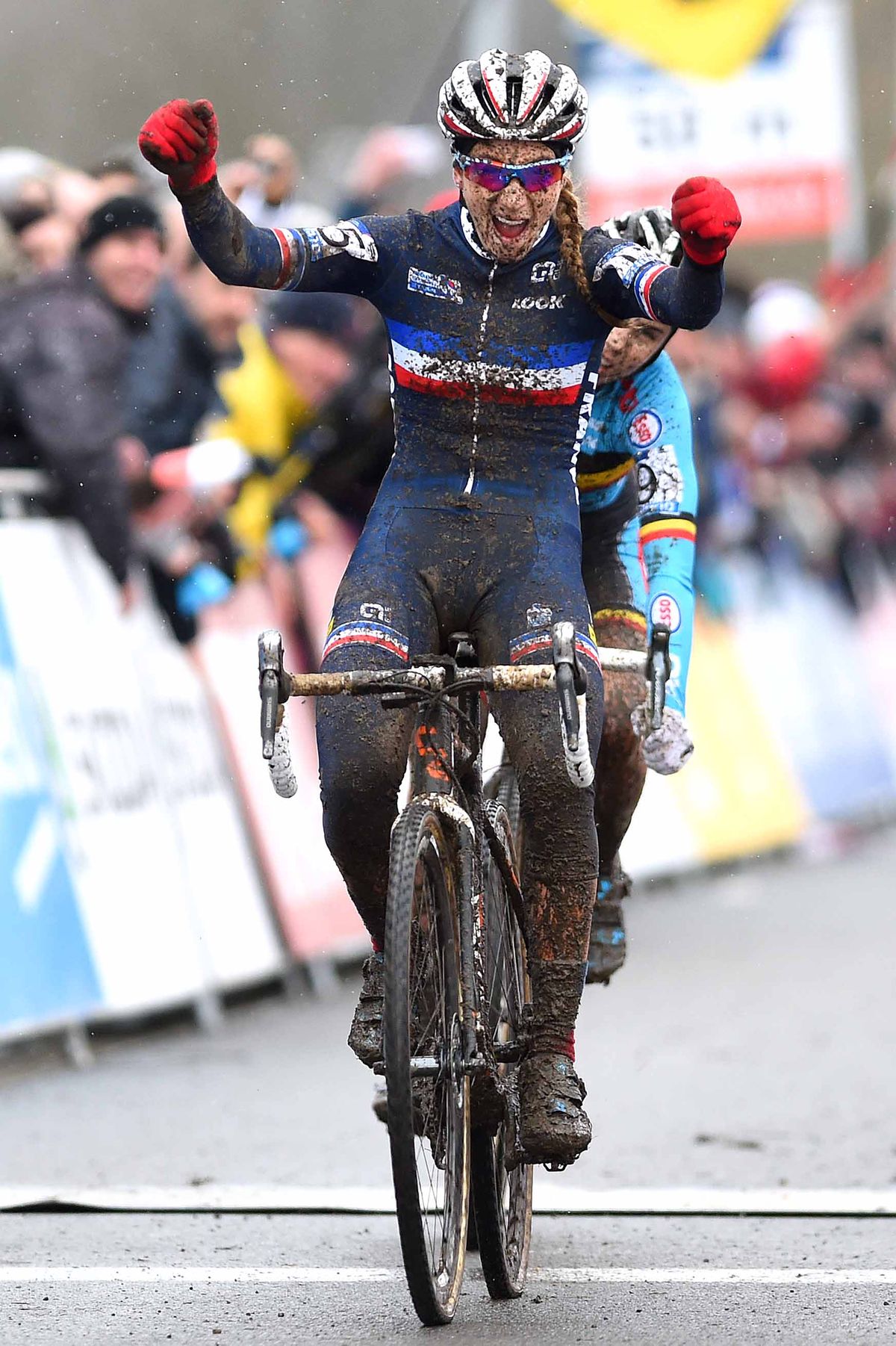 Pauline Ferrand Prevot (France) wins 'cross Worlds
