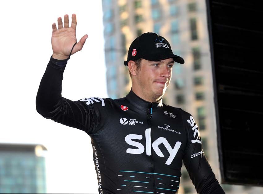 Danny Van Poppel waves to the crowd