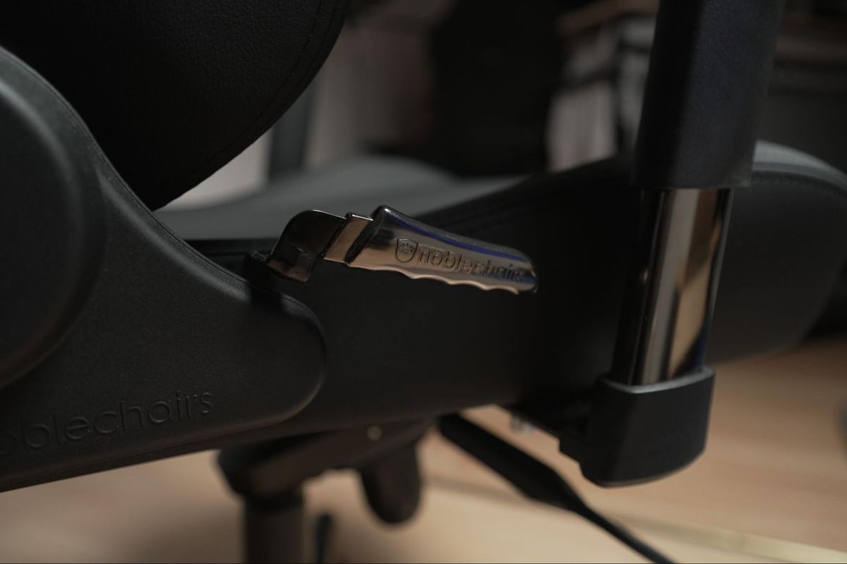 Noblechair Epic TX Black Edition