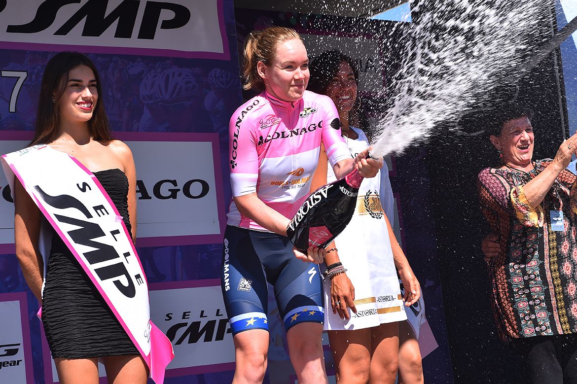 Anna van der Breggen (Boels Dolmans) in the lead of the Giro