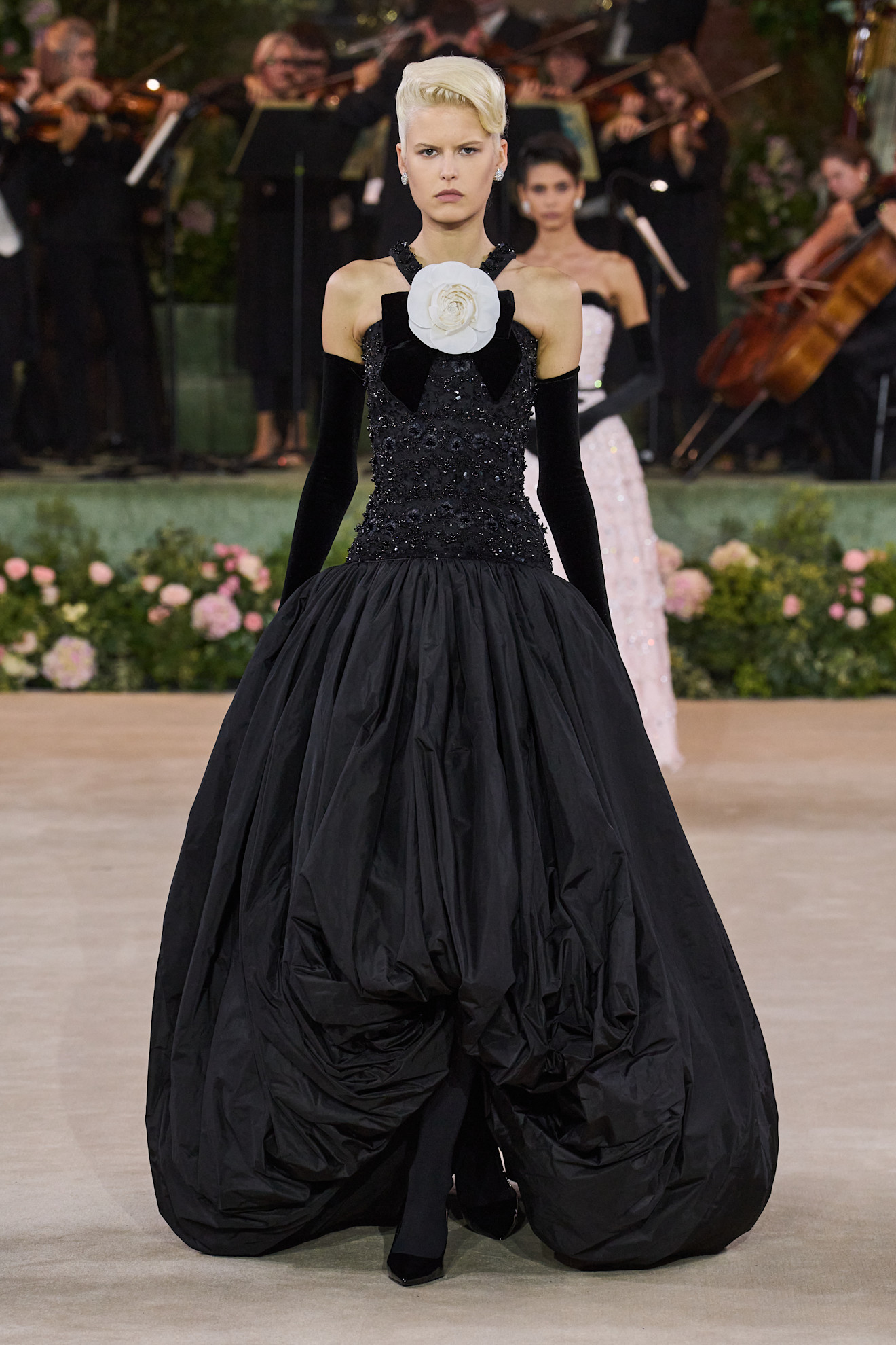 A model wore a version of Olivia Dean&#039;s Richard Quinn gown on the Spring 2026 runway