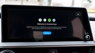 Welcome screen for setting up Android Auto.