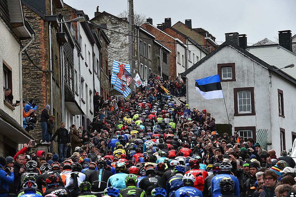 The peloton climbs at Liege-Bastogne-Liege