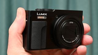 Panasonic Lumix TZ99 / ZS99