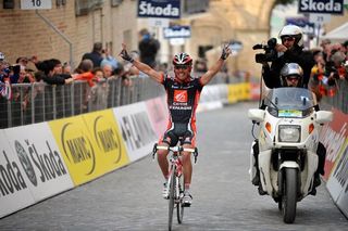 Spaniard Joaquím Rodríguez (Caisse d'Epargne), 29, wins Tirreno-Adriatico's Montelupone at the end of stage four