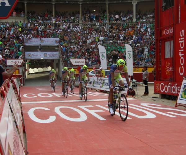 Team Liquigas finishes up.