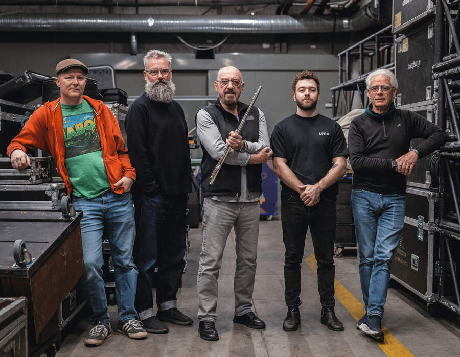 Jethro Tull group portrait