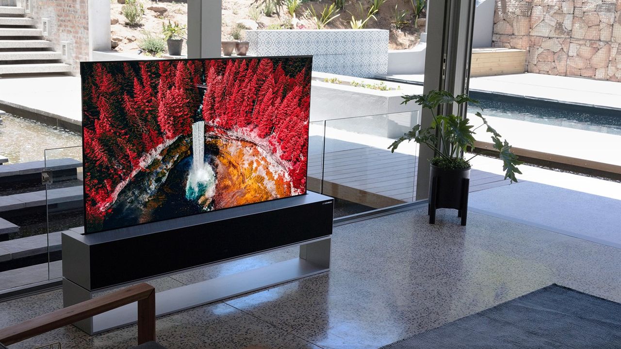 LG Signature Series OLED R