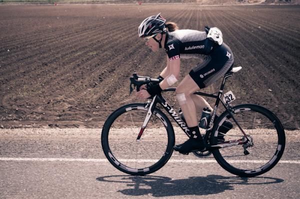 Clara Hughes (Specialized-Lululemon) worked hard to bring the race back together.