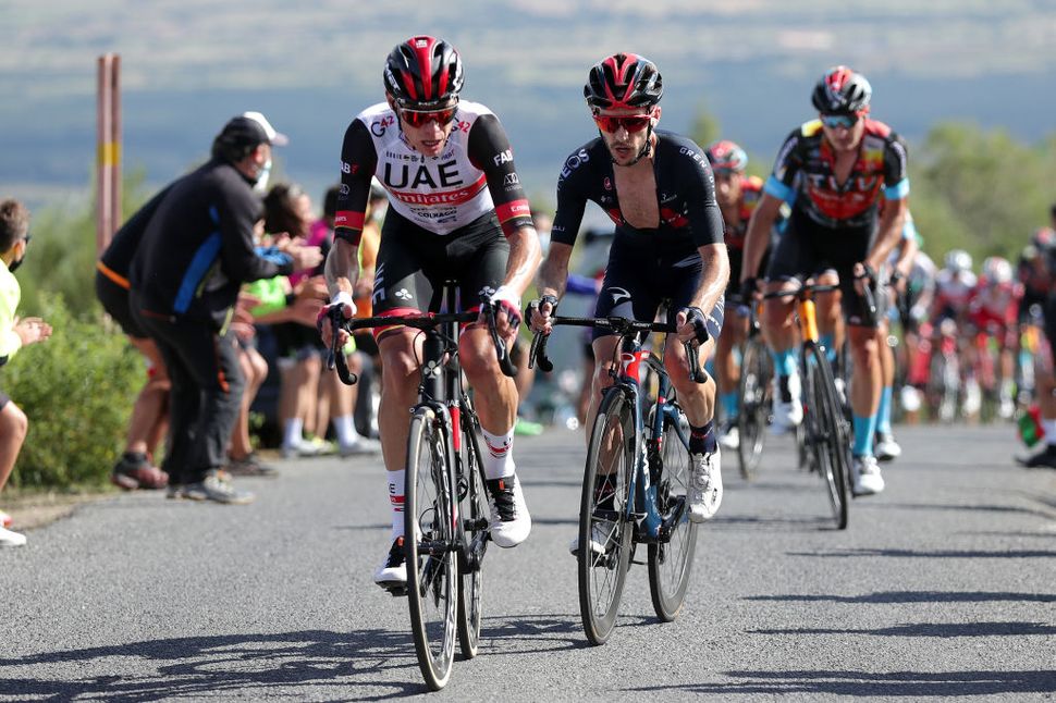 Vuelta a España: Adam Yates’ offensive thwarted by headwind at Picón ...